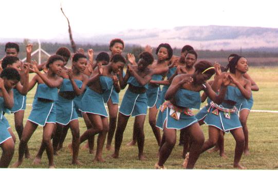 Dancers.jpg (33674 bytes)