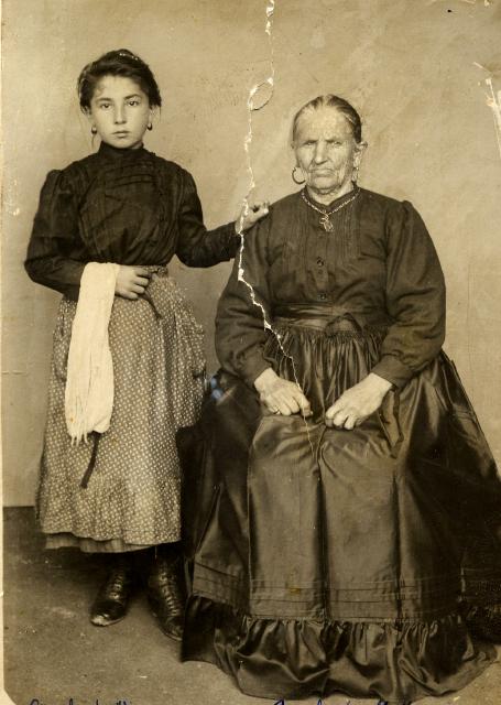 GrammaMariaProiettisMotherAndNiece